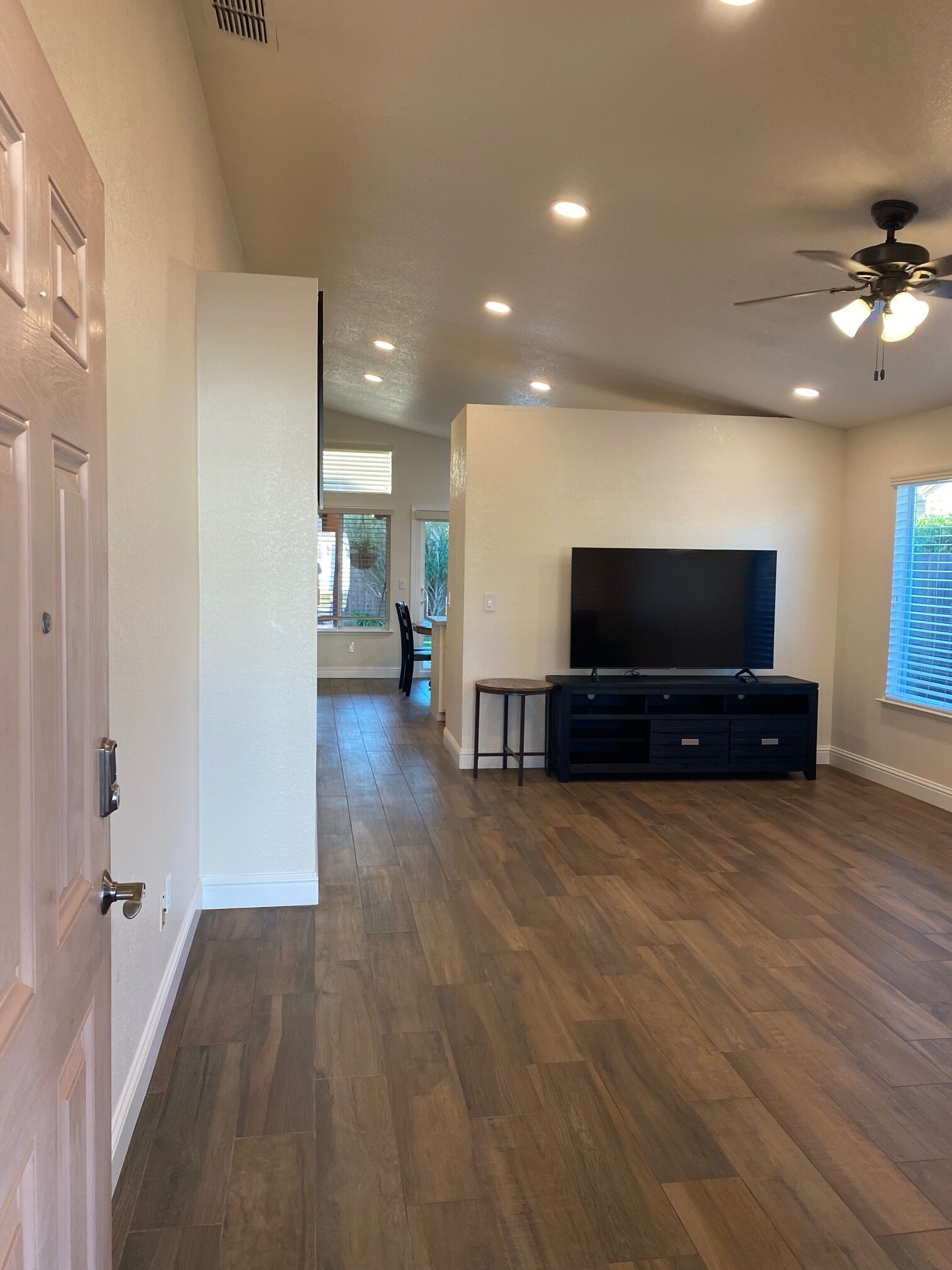 CHARMING MODERN_REMODELED Great House