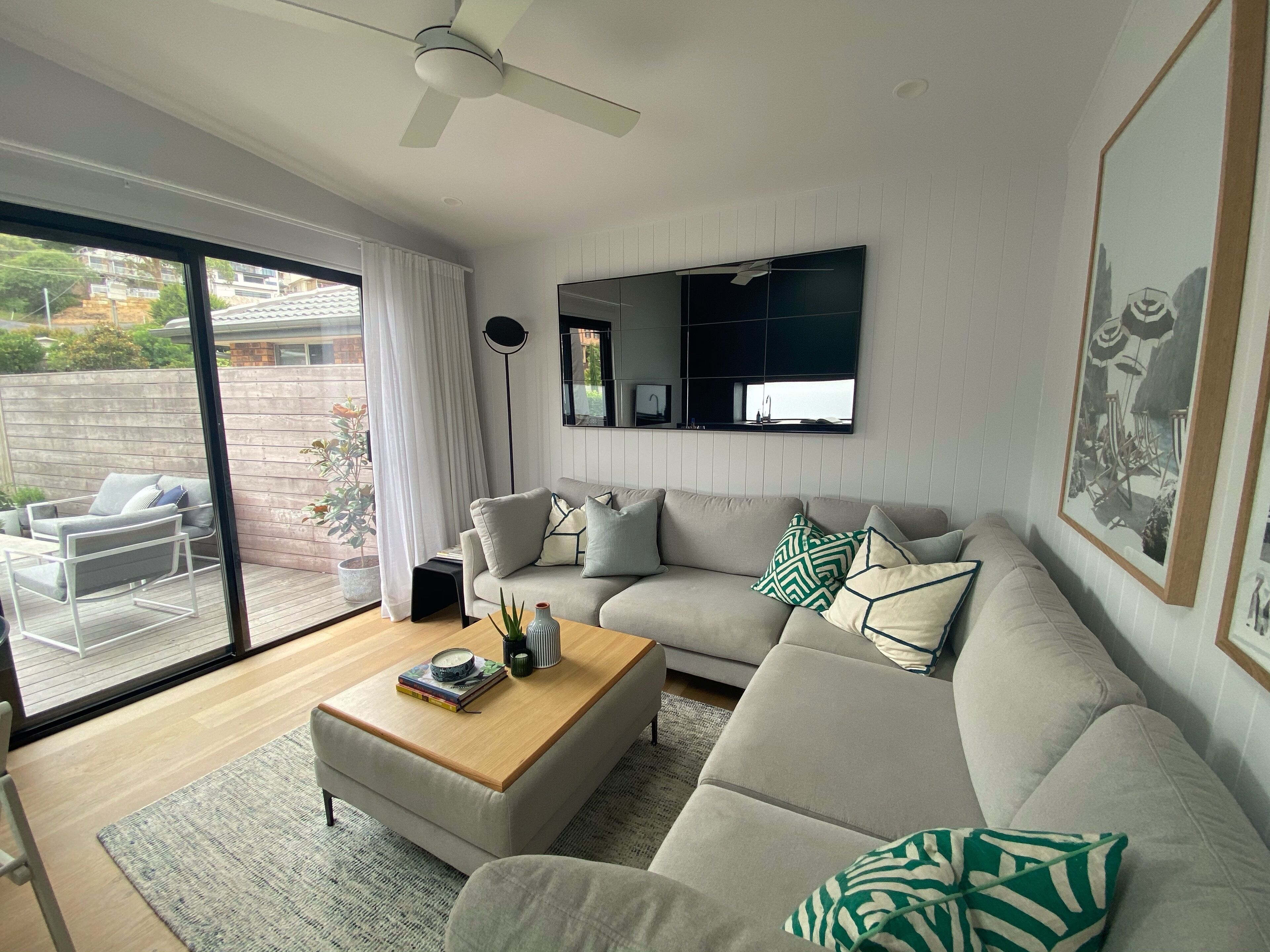 New cottage w/ outdoor spa/private deck, 10 min walk to Terrigal/Wamberal beach