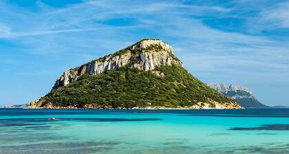Erica Piano Terra 150m From the Beach, Golfo Aranci, Italy
