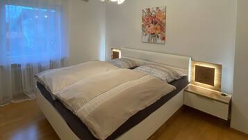2 Schlafzimmer, Bettwäsche