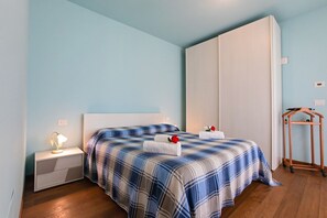 4 chambres, fer et planche à repasser, Wi-Fi