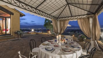 Ristorazione all'aperto