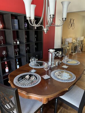 Dining - Andrea and Curt paradise island (Clementon)