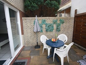 屋外ダイニングエリア