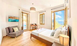 6 bedrooms, in-room safe, desk, iron/ironing board - Sun Stone Villa Heated Whirpool (Kournas Village)