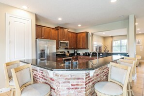 冰箱、烤箱、炉灶、洗碗机