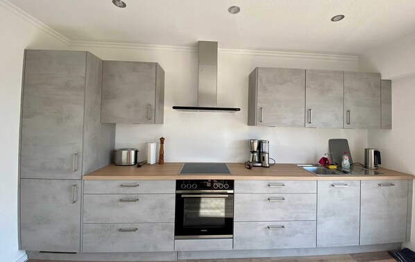 Unclassified image, 1 of 13, button