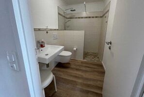 Unclassified image, 3 of 13, button