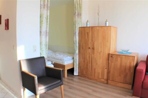 2 bedrooms