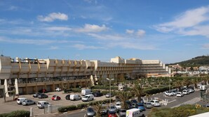 Exterior - "Studio climatisé avec terrasse ouest et parking - 34300 Agde" (Cap d'Agde naturisme)