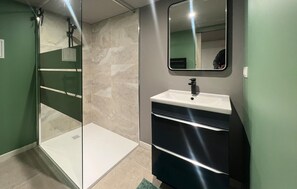 Een douche, een haardroger