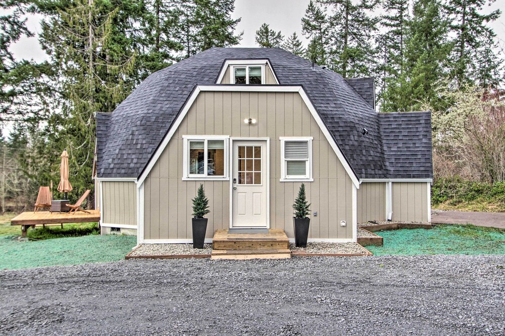 Geodesic Dome House w/ Scenic Views + Hot Tub