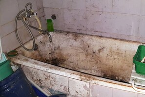 Douche, sèche-cheveux