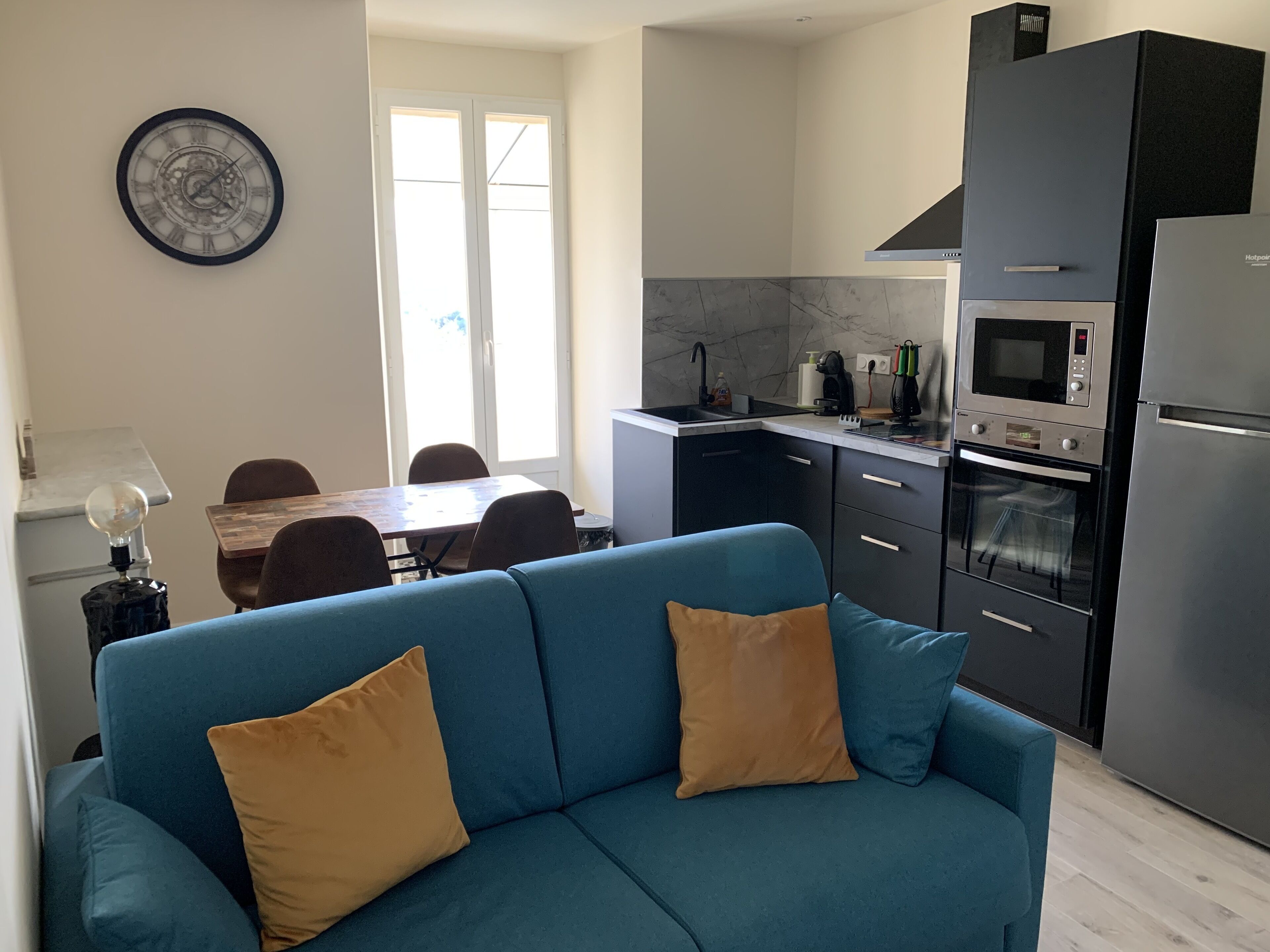 Renovated apartment with sea view - Bastia citadel