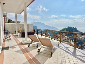 Terrace/patio - Villa Salice with private hot tub and solarium (Amalfi)