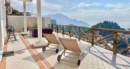 Villa Salice with private hot tub and solarium