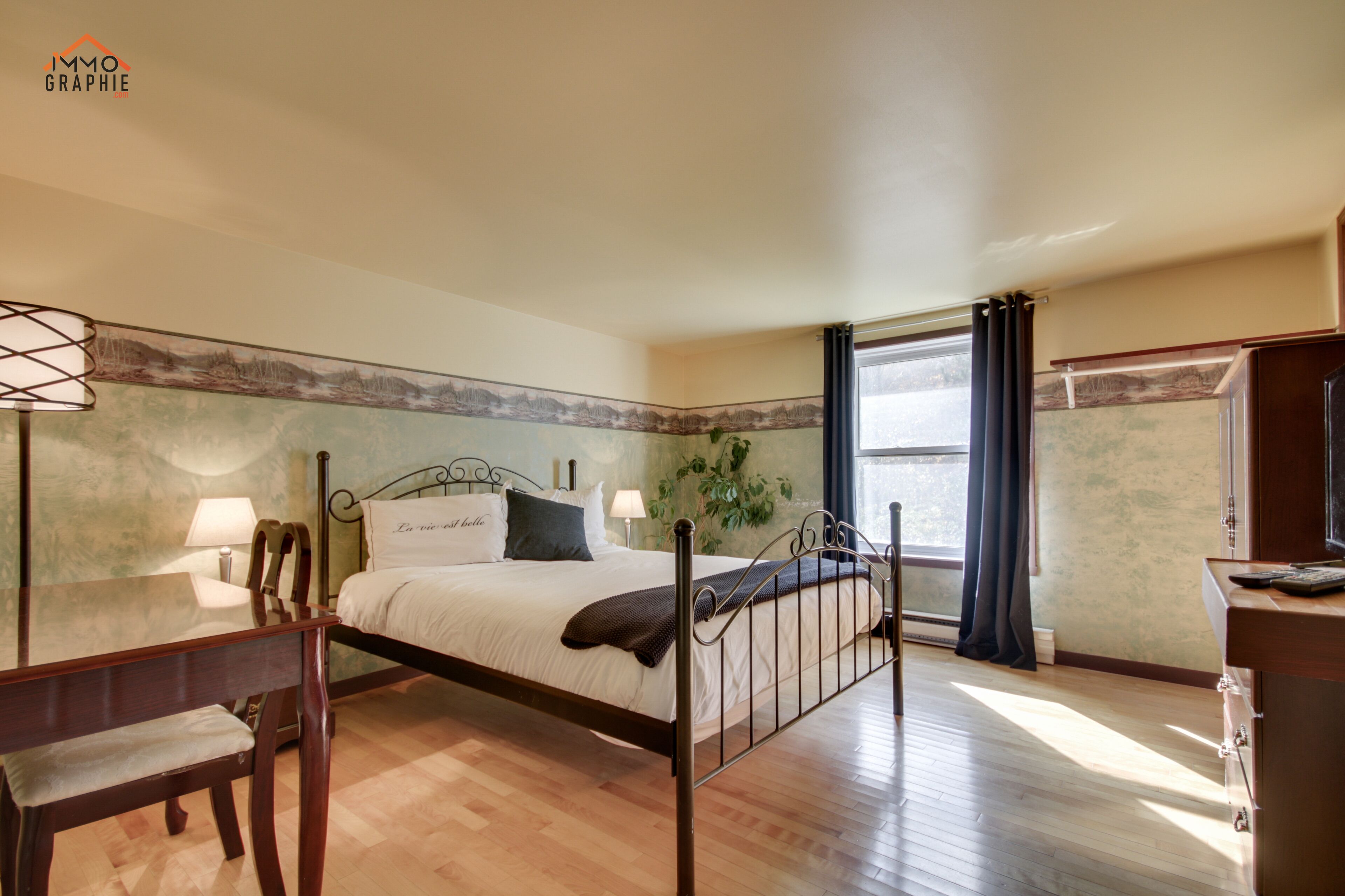 Standard-Doppelzimmer | Individuell dekoriert, Verdunkelungsvorhänge, Bügeleisen/Bügelbrett