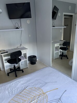 2 slaapkamers, een bureau, gratis wifi, beddengoed