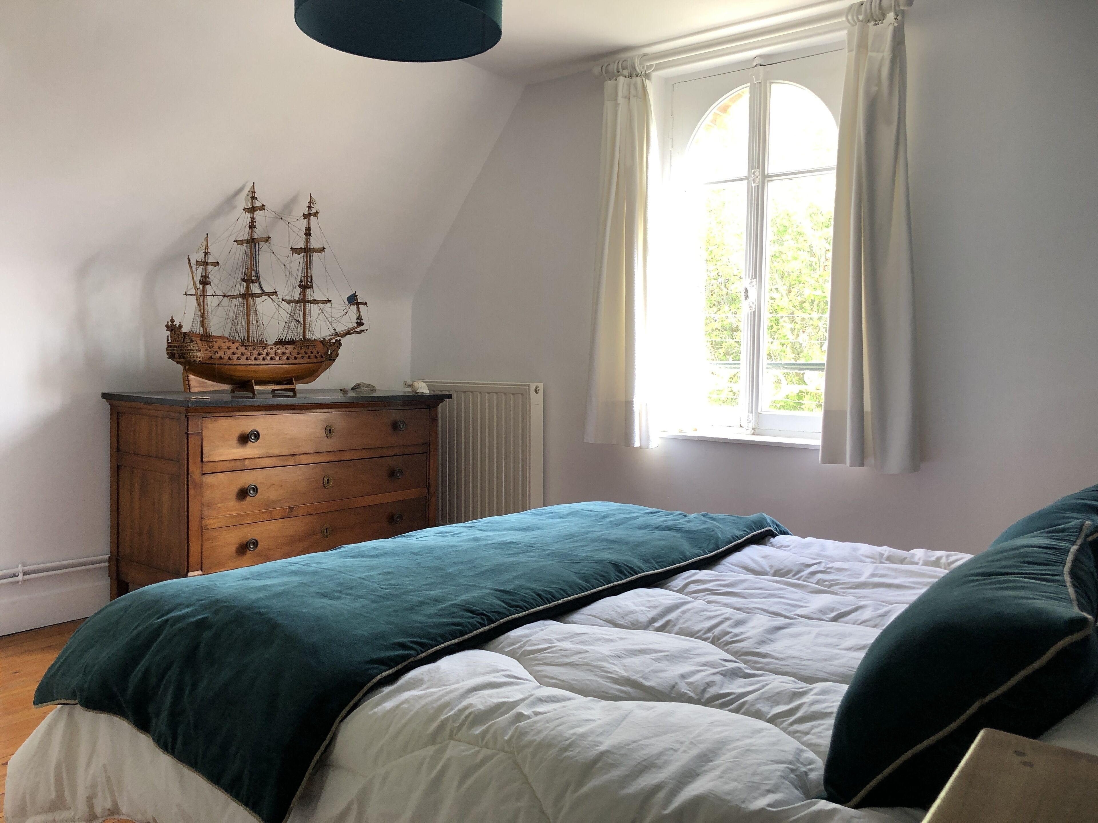 5 slaapkamers, een kluis op de kamer, een bureau, wifi