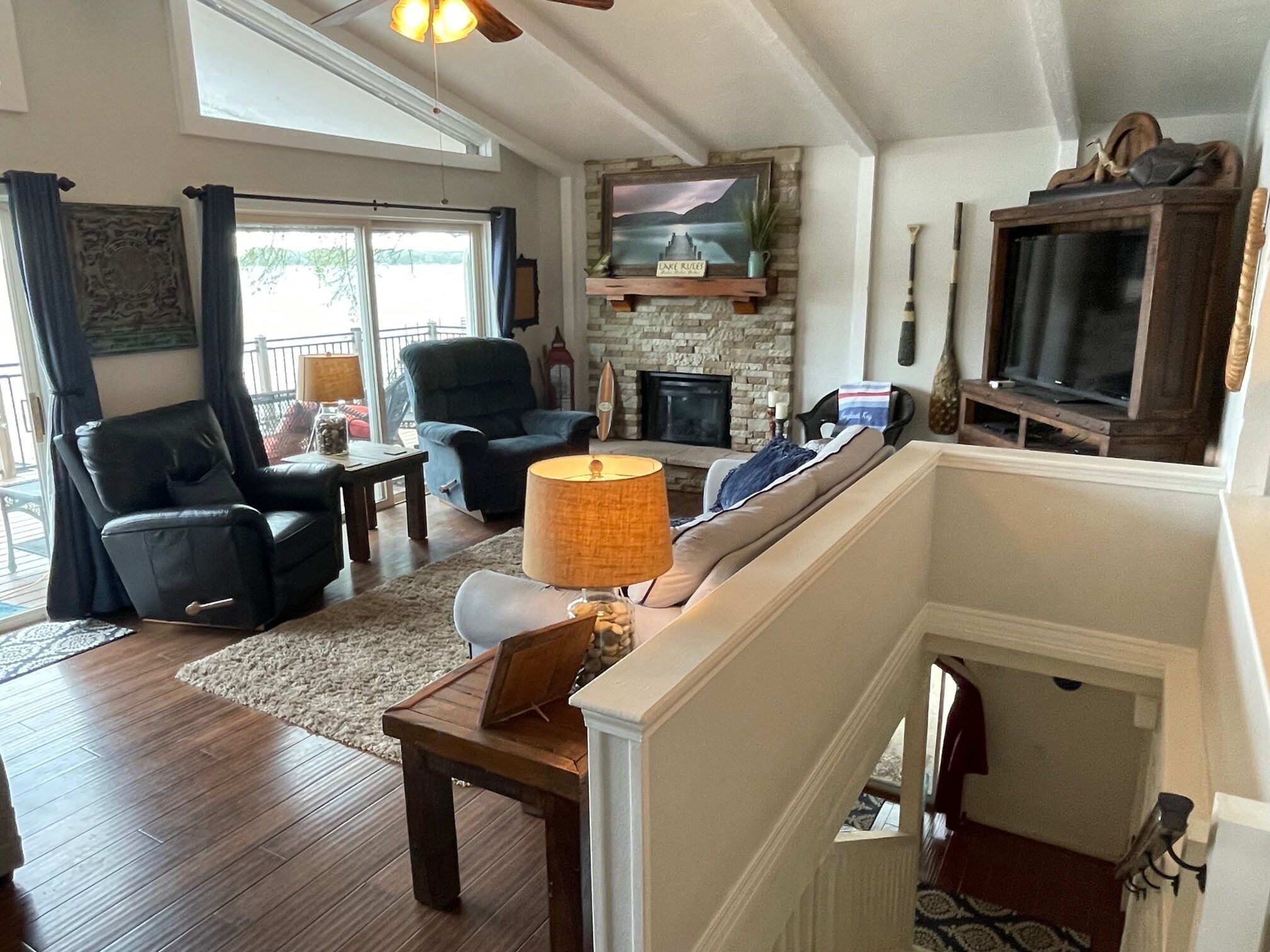 Waterfront Lake Home, Large Deck, Dock, Fish, Swim, Relax, Close to Tulsa & Town