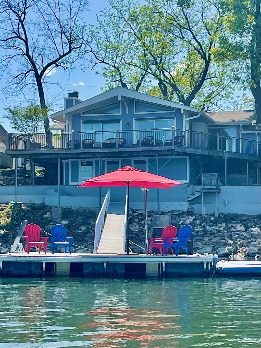 Waterfront Lake Home, Large Deck, Dock, Fish, Swim, Relax, Close to Tulsa & Town