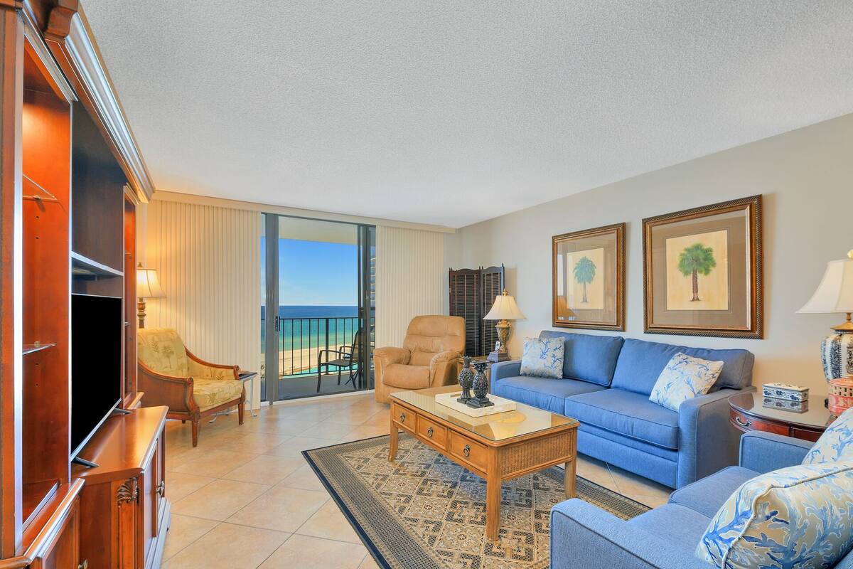 Condo, 1 King Bed with Sofa bed, Ocean View (T1 704 - No Pets) | Living area | 42-inch flat-screen TV with digital channels
