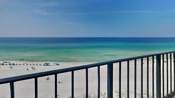 Condo, Multiple Beds, Balcony, Ocean View (T2 912 - No Pets) | Property grounds