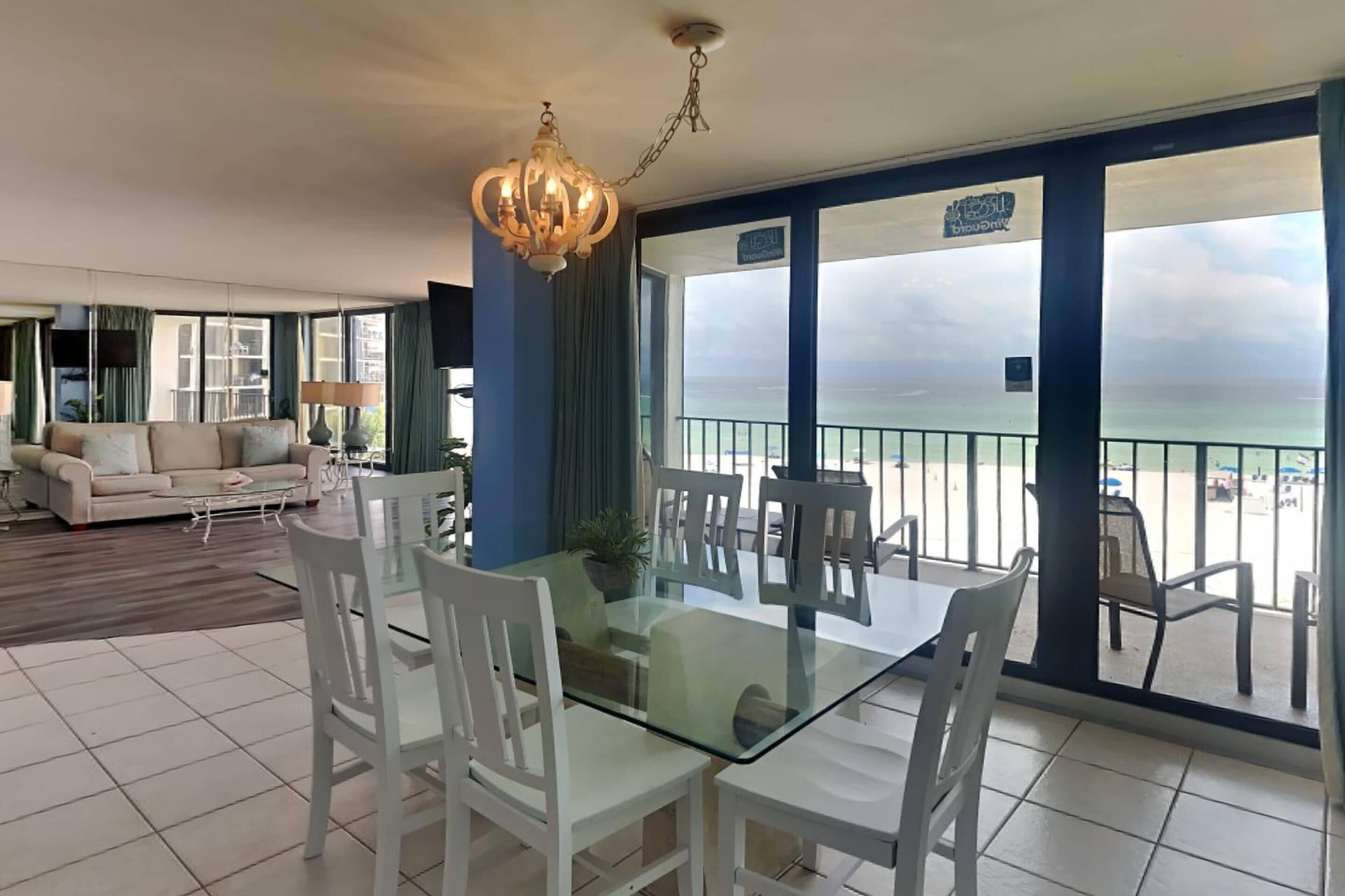 콘도, 침대(여러 개), 발코니, 바다 전망 (T3 302 - No Pets) | 다이닝