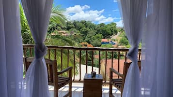 Romantic Suite | 1 bedroom, pillowtop beds, free WiFi, bed sheets