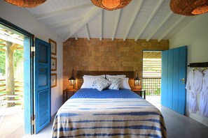 Egyptian cotton sheets, premium bedding, pillow-top beds, in-room safe - Vila Perainda (Porto Seguro)