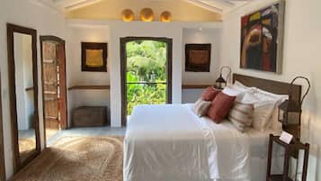 Casa Areia | 3 bedrooms, Egyptian cotton sheets, premium bedding, pillowtop beds