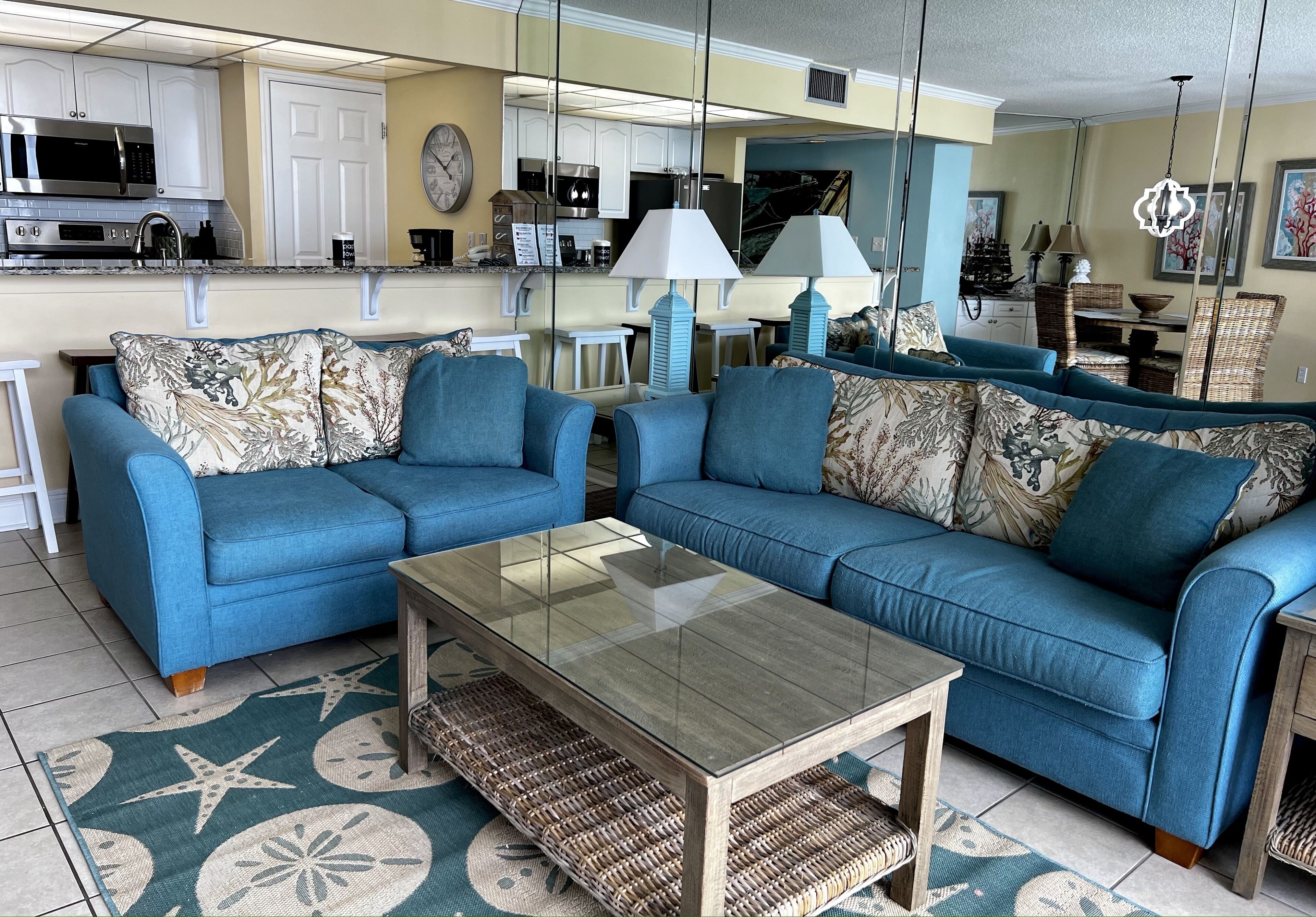 Edgewater Resort Tower 1 Fabulous Pool and Beach Views