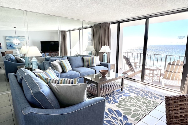 Fantastic Ocean and Lagoon Pool Views from Living Room
