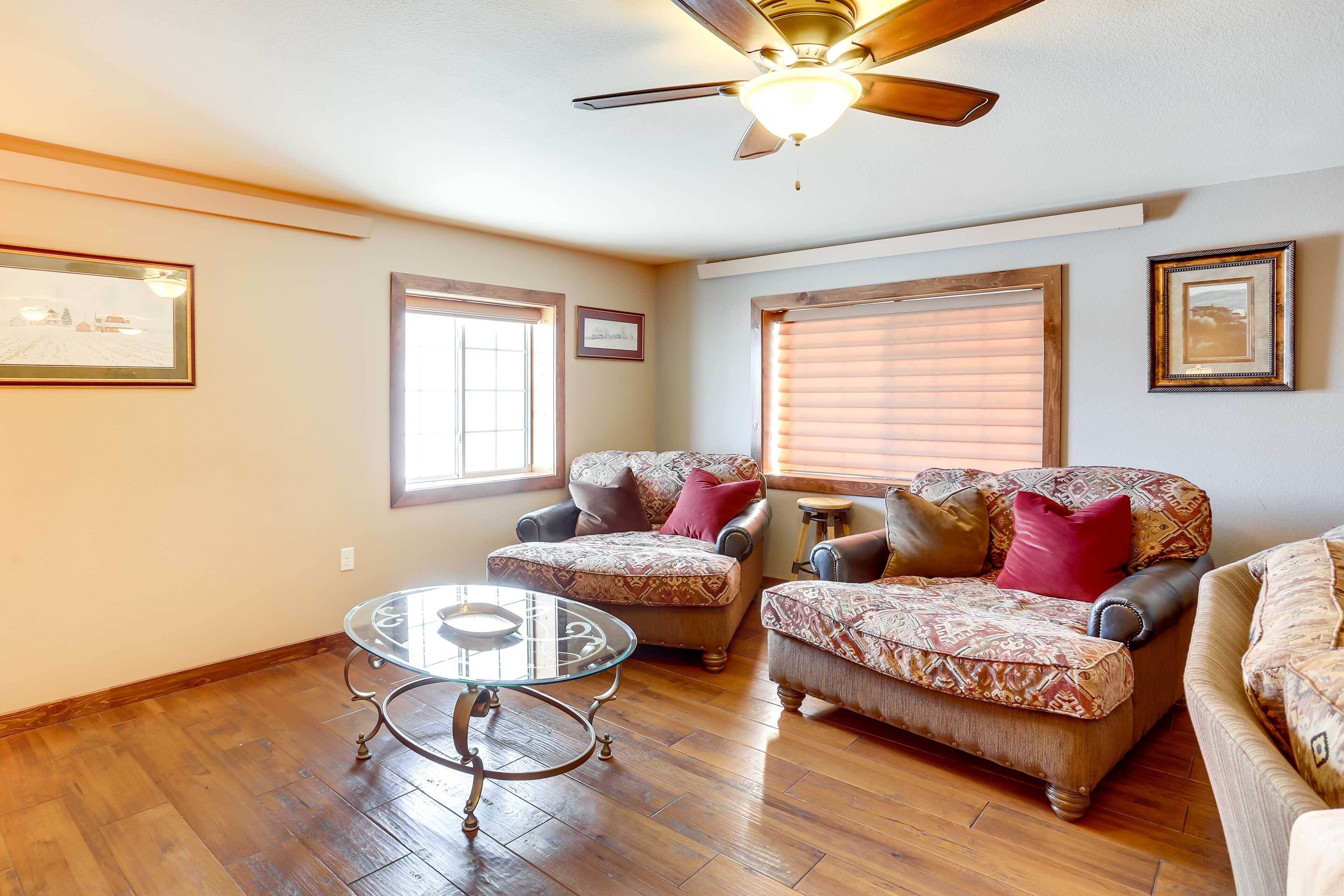 Modern Deadwood Apt with RV Parking & Views!