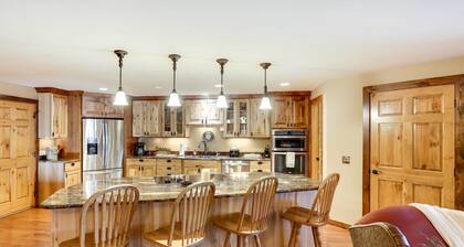 Modern Deadwood Apt with Mountain Views & Grill!