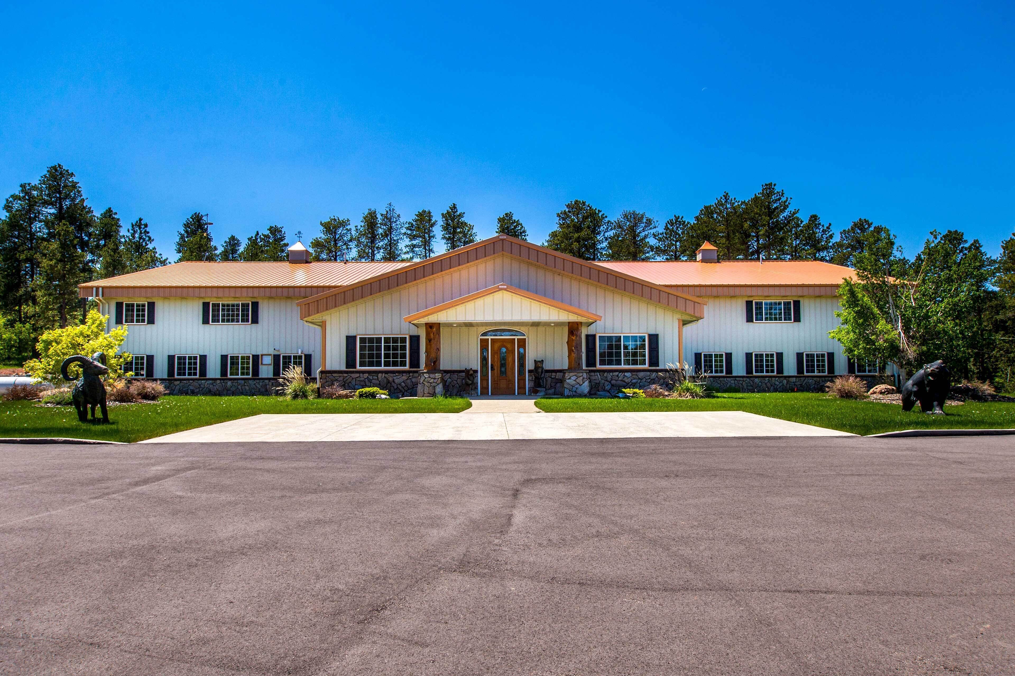 Modern Deadwood Apt with RV Parking & Views!