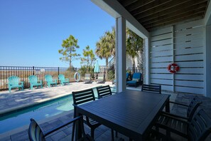 A heated pool - New!! Stunning Gulf Front, private pool, sleeps 16 (Port St. Joe)