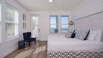 4 makuuhuonetta, työpöytä, silitysrauta/-lauta, Wi-Fi