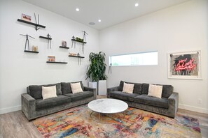 TV connectée, chaîne hi-fi, imprimantes