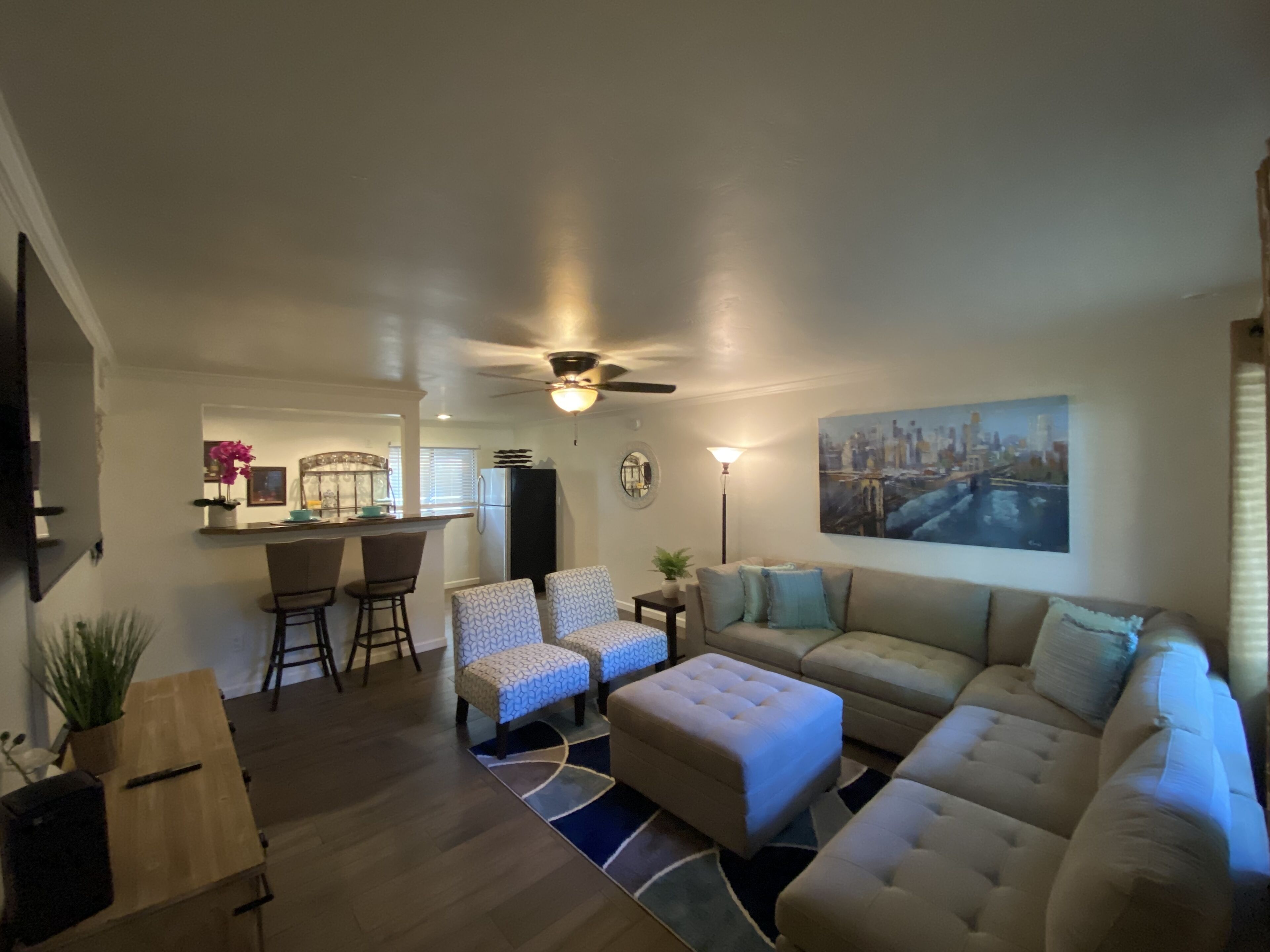 Entire Condo Downtown Phoenix