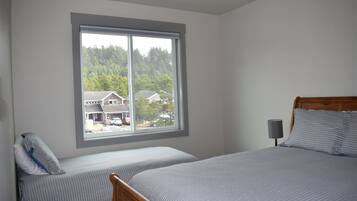 5 bedrooms, iron/ironing board, travel cot, free WiFi