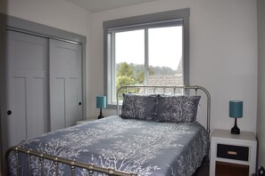 5 chambres, fer et planche à repasser, lit parapluie, Wi-Fi gratuit