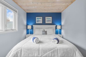 6 habitaciones, escritorio y tabla de planchar con plancha 