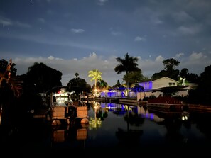 Dining - A Little Slice of Key West on Lake Tarpon - Kayak and fish from the back yard (Palm Harbor)