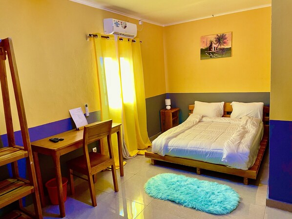 3 bedrooms, iron/ironing board, free WiFi