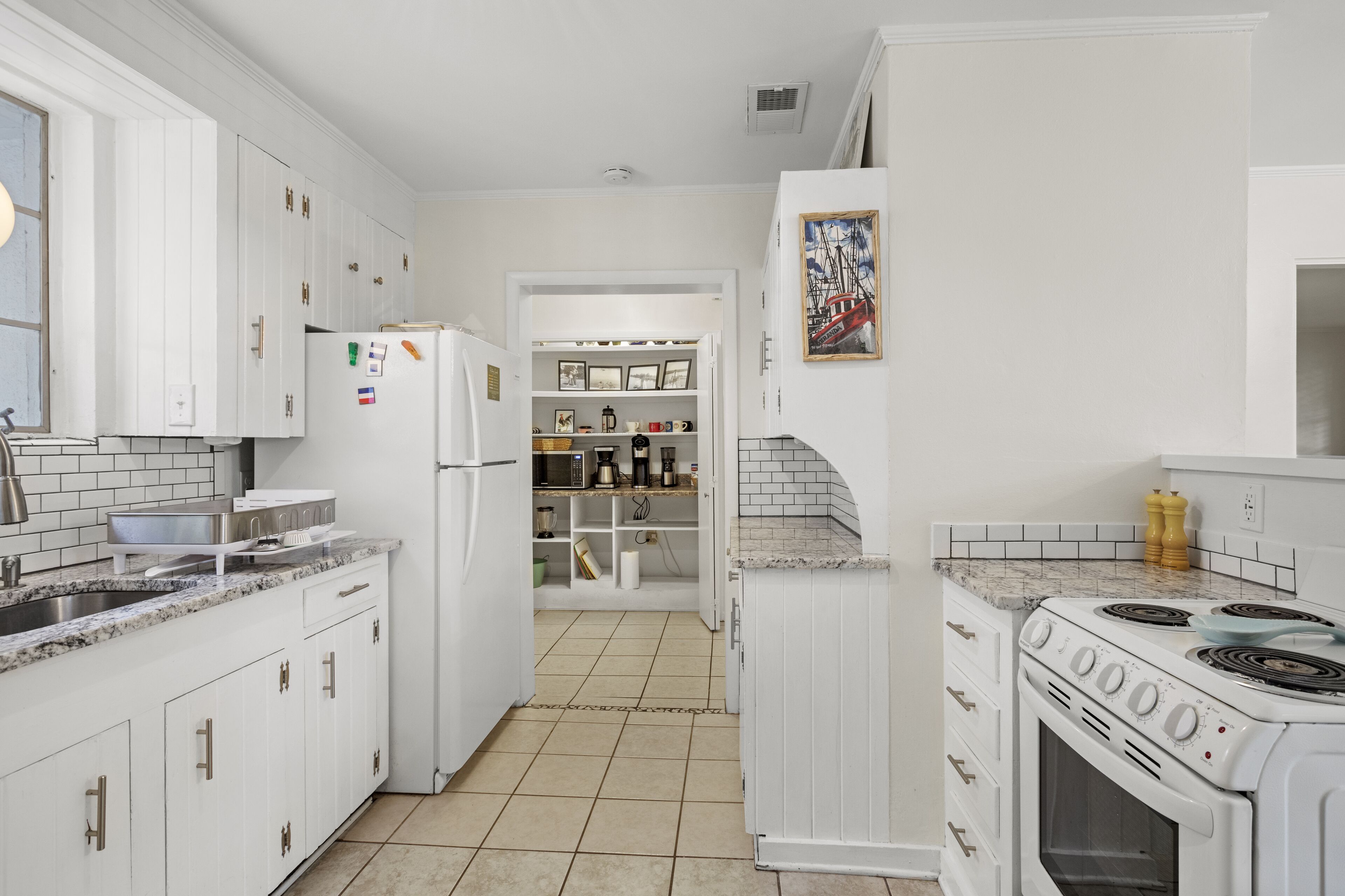 Pool & Patio, Spacious Home Near Downtown Ocean Springs w/ 2 MBR!