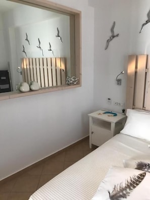 Junior Suite 3 Adults | Zimmersafe, schallisolierte Zimmer, Bügeleisen/Bügelbrett