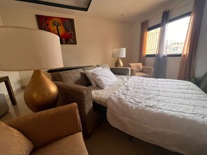 4 bedrooms, free WiFi - Queens Queendom in Mamelles (Large Parties) (Dakar)