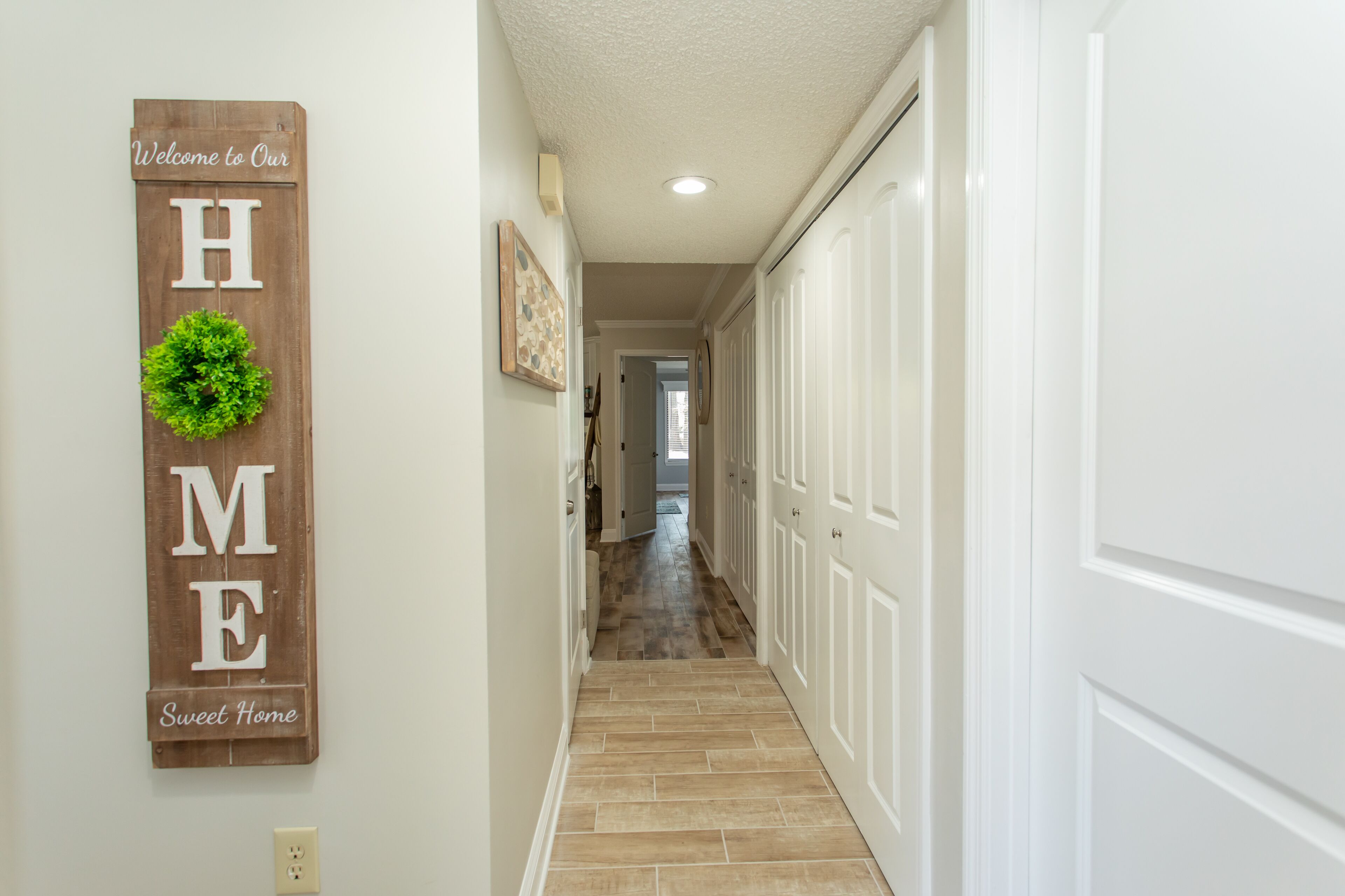 Beautiful & Upgraded Home!!