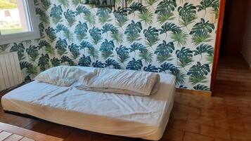 1 dormitorio, wifi gratis, ropa de cama y accesible en silla de ruedas